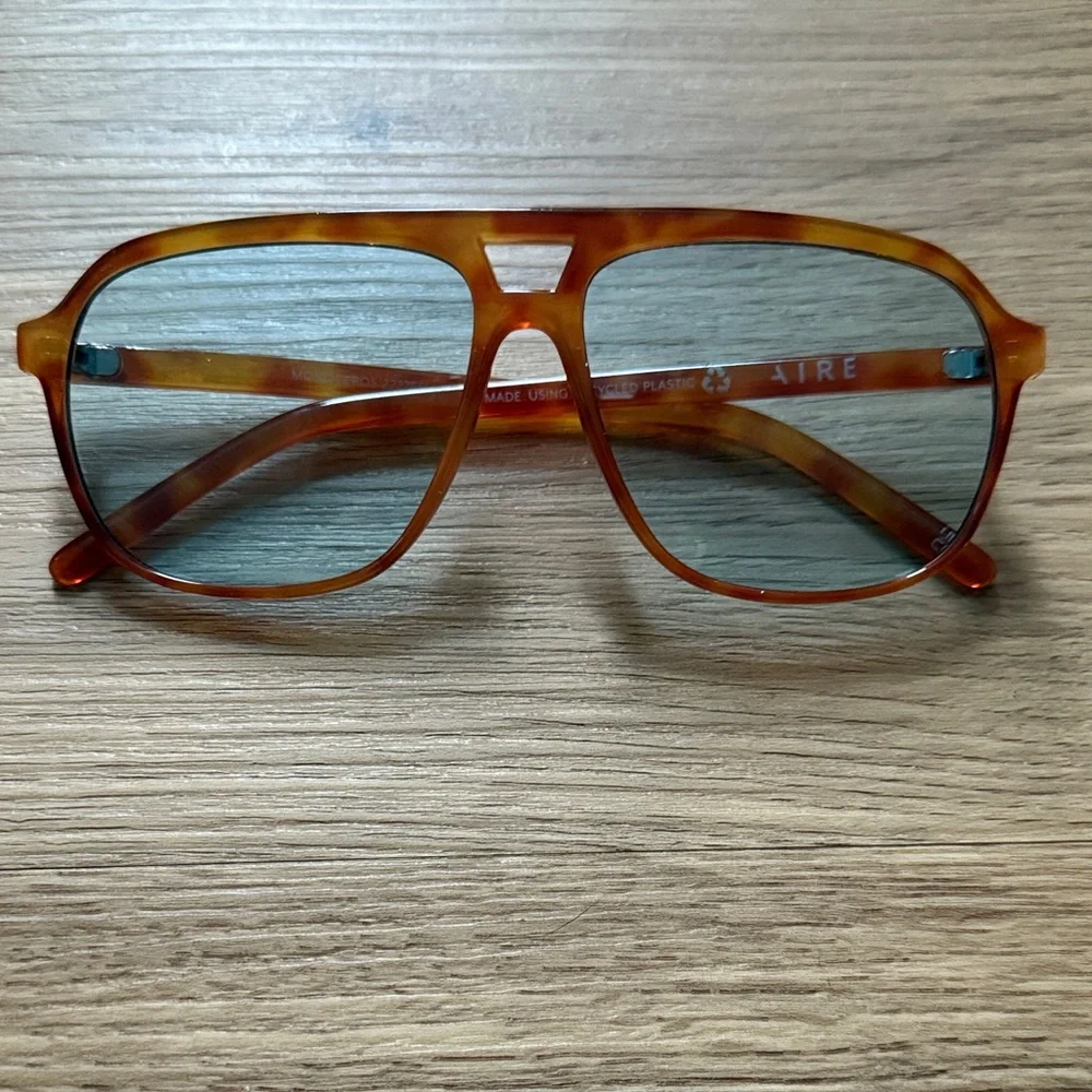 Aire Tortoise Shell Sunglasses - Picture 1 of 2